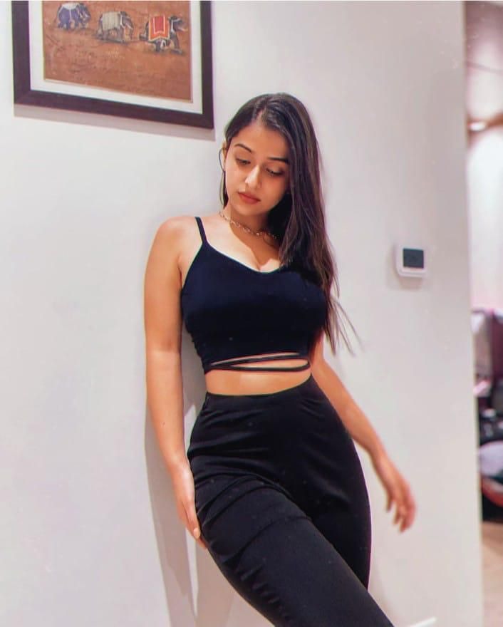 Lucknow Escorts in Sector 62