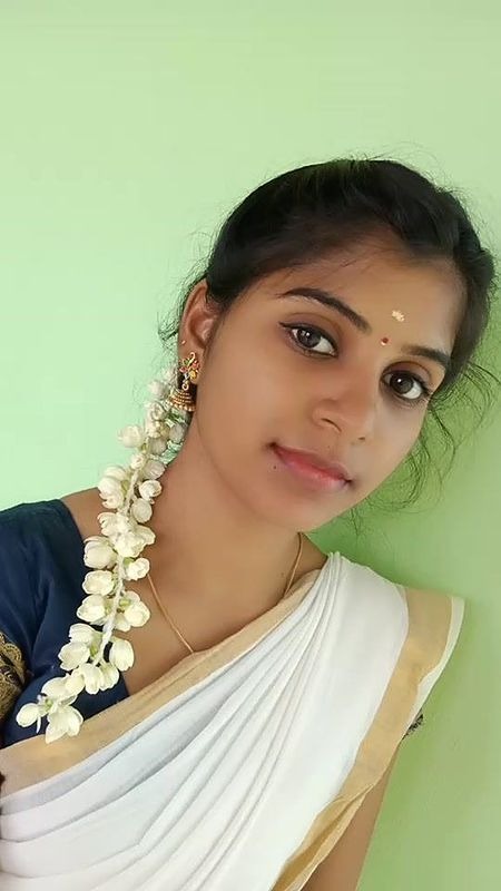 Lucknow Escorts near Lucknow Stadium